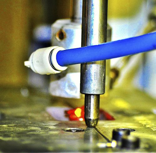 Schweißen für die Medizintechnik - FOTOMECCANICA SRL - ISO 9001