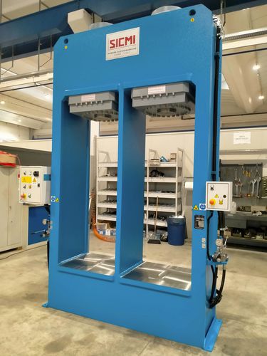 Hydraulische Presse - PFC 300+300 - SICMI - Form / Stanz / Schneid