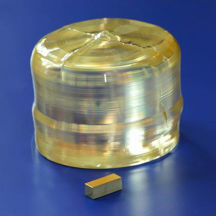 Kristall / Lithiumniobat LiNbO3 - Union Optic Inc. - doppelt brechend