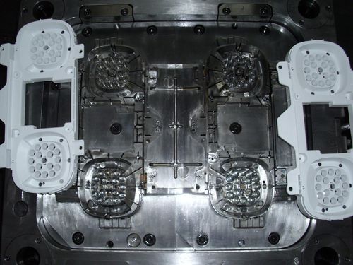 Monomaterial-Spritzgießen - NingBo ChenTe electronics Technologies Co.,Ltd - Mehrkomponenten / Thermoplast / ABS