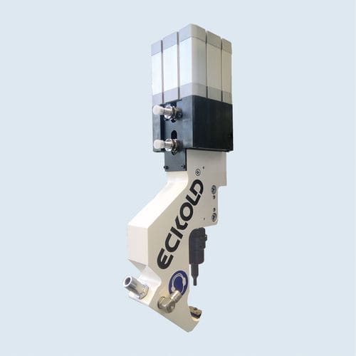 Automatische Stanzmaschine - ECKOLD technics GmbH & Co. KG - pneumatisch / für Aluminiumprofile / für Metall