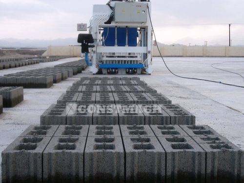 Block Maschine / Beton - CONSTMACH Concrete Plants & Crushers - mobil