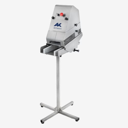 Fleischportioniermaschine - TALLERES RAMON, S.L. - Messer / automatisch