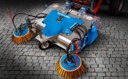 Kehrsaugmaschine für Lademaschinen - K series - Snowek Trombia - The future of road sweepingwww.snowek.fi - für Kompaktlader / für Traktor / Straßen