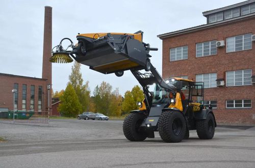 Kehrmaschine für Lademaschinen - 305 - Vilakone Oy - Diesel / Straßen / Staub