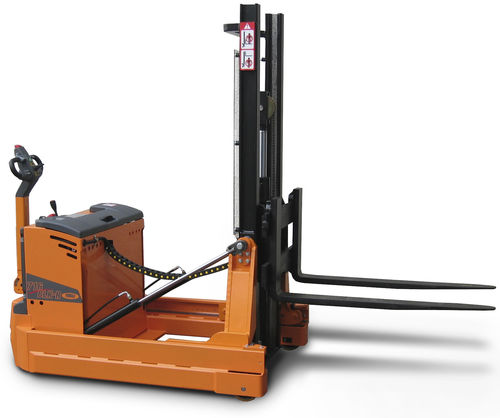 Elektrischer Stapler - 716 BLK-R - OMG S.p.A. - Geh / mit Gegengewicht