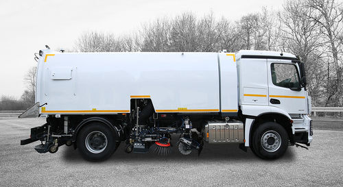 LKW-montierte Kehrmaschine - VS9  - BROCK Kehrtechnik GmbH - hydraulisch / Straßen / Staub