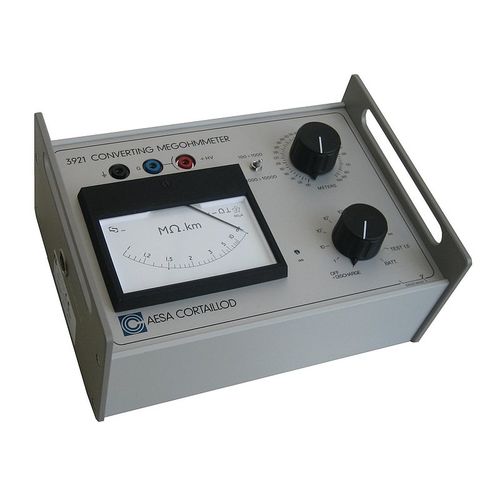 Analoges Megohmmeter - 3921 - AESA Cortaillod - tragbar