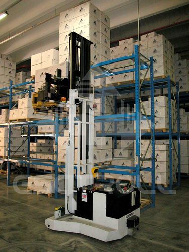 Fahrerloses Transportsystem / zum Laden - ESALAT 400 - Esatroll s.a - zum Entladen / fahrerlose Kommissionierer / für Lagerhallen