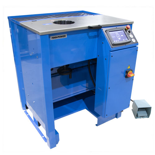 Crimpmaschine für Muttern - NC30 - Lillbacka Finn-Power - automatisch / hydraulisch
