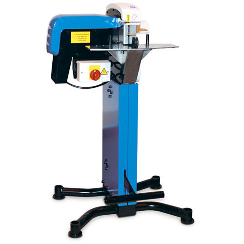 Rundmesser-Schneidemaschine - CM35 - Lillbacka Finn-Power - für Metall / für Schläuche / für Industrieanwendungen