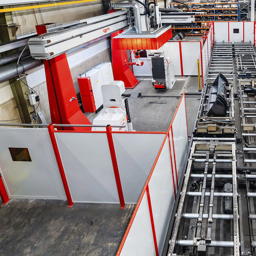 Vollautomatische Schweißlinie - FMS  - igm Robotersysteme AG - Inline / zum Schneiden / zur Förderung