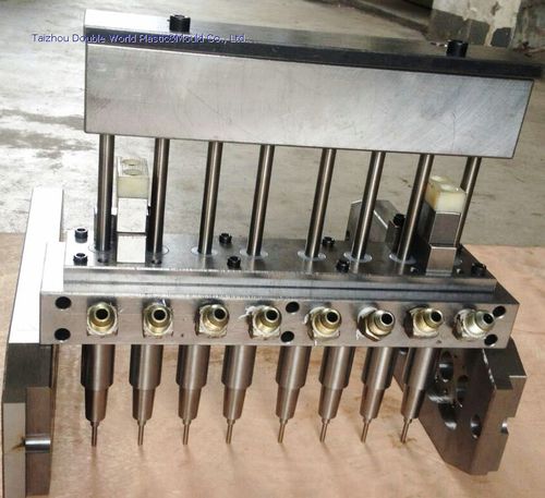 Mehrfachkavitäten-Spritzblasform - DDW-IBM-4 - Taizhou Double World Plastic&Mould Co., Ltd. - für die Verpackungsindustrie
