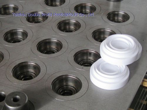 Mehrfachkavitäten-Spritzgussform - DDW-cm-32 - Taizhou Double World Plastic&Mould Co., Ltd. - Deckel / für die Verpackungsindustrie