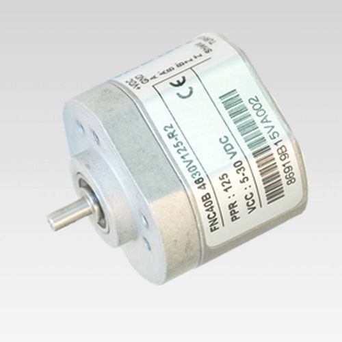 Inkrementaler Drehgeber - FNC 40B series - FENAC ENGINEERING LTD. - mit Vollwelle / Flansch / analog