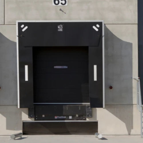 Hydraulische Überladebrücke - Loading Systems International - mit Klappkeil