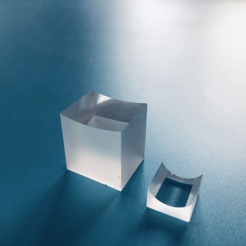 Zylindrische Linse - YT-283 - Changchun Yutai Optics Co., Ltd. - plankonkav / Quarzglas / Quarz