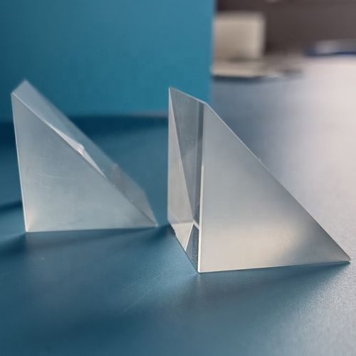 Rechtwinkliges Prisma - YTP073 - Changchun Yutai Optics Co., Ltd. - aus BK7-Glas / aus H-K9L-Glas