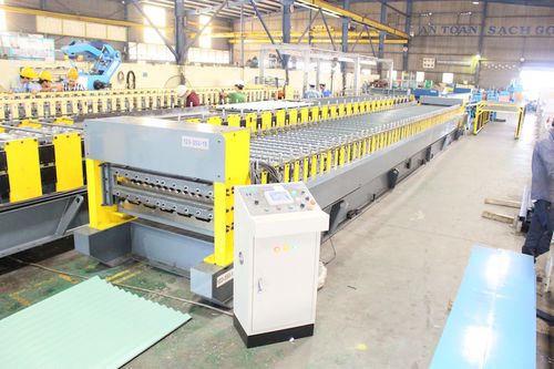 Profiliermaschine für Dachplatten - AMECO INDUSTRIAL JOINT STOCK COMPANY - automatisch / PLC-gesteuert / doppellagig
