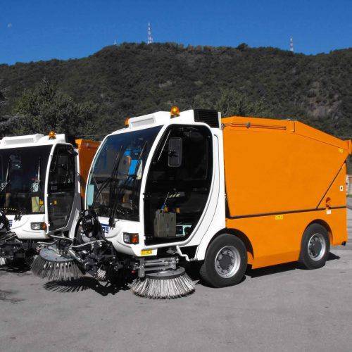 Diesel-Kehrsaugmaschine - NA4 series - Sicas Euroclean Srl - mit 2 Bürsten