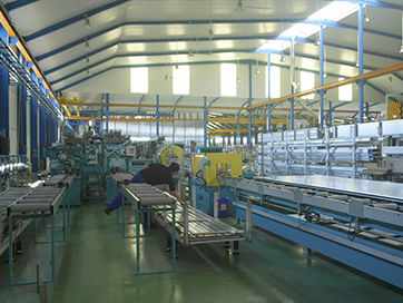 Automatische Montagelinie - RPT - EXTRUSIONES DE TOLEDO S.A.