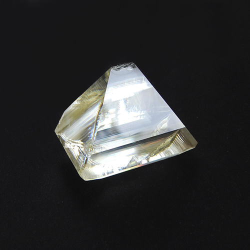 Kristall / Kalium-Titanyl-Phosphat (KTiOPO4 KTP) - Hobbite.Co., LTD - optisch / Laser