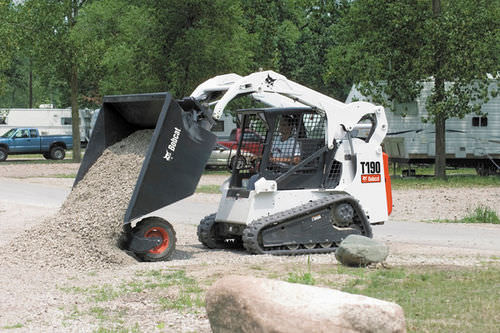 Selbstkippender Behälter - BOBCAT
