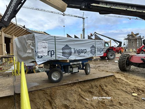 Elektrischer selbstfahrender Wagen - ErgoMover Lift+Go 360° WIRELESS - GMV Handling A/S - 2-Achsen / für Baustelle / für schwere Lasten