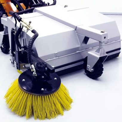 Kehrmaschine für Lademaschinen - 8000240 - Norcar-BSB Ab Oy - elektrisch