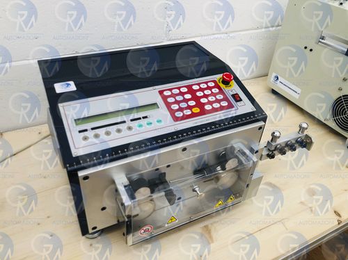 Automatische Abläng- und Abisoliermaschine - GM89 - GM AUTOMAZIONI - für Elektrokabel / Messer / mit Touchscreen