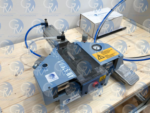 Pneumatische Abisoliermaschine - AM.STRIP.1 - GM AUTOMAZIONI - für Kabel / halbautomatisch