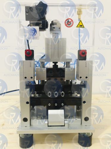 Pneumatische Abisoliermaschine - GM45 - GM AUTOMAZIONI - für Elektrokabel / Tisch / halbautomatisch
