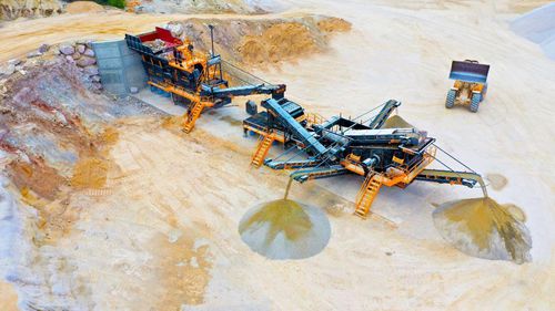 Mahl-und Siebeinheit / Backen - MCK-110 - Fabo Crushing Screening & Concrete Plants - mobil / Sekundär / für Hartgestein