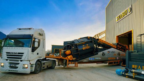 Festinstallierte Betonmischanlage - COMPACT-180 - Fabo Crushing Screening & Concrete Plants - kompakt / mit Bandförderer