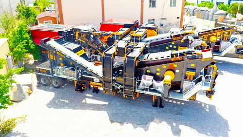 Mahl-und Siebeinheit / Backen - FULLSTAR 110 - Fabo Crushing Screening & Concrete Plants - mobil / mit Rollenrost