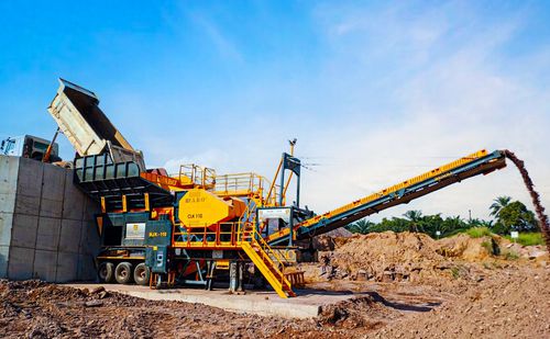 Mahl-und Siebeinheit / Backen - MJK-110 series - Fabo Crushing Screening & Concrete Plants - mobil / hohe Kapazität / für Gestein
