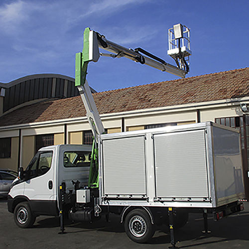 Teleskoparbeitsbühne auf Transporter - X VAN 14| 2| 6.2 - CO.ME.T. Officine - hydraulisch / für Außenbereich / für Mehrfachanwendung