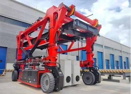 Portalhubwagen für Container - GKY series - Jinan Gradin Machinery Co., Ltd. - dieselbetrieben / für schwere Lasten / mit Eigenantrieb