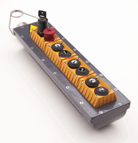 Fernbedienung mit E-Kabel - Hängetaster / Pendant Station LadyX by B-COMMAND  - B-COMMAND GmbH - mit konfigurierbaren Tasten / für Kran / Industrie