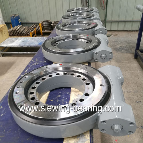 Schwenktrieb mit Schnecke - SE/PE series - XUZHOU FENGHE SLEWING BEARING CO.,LTD - mit Kugel-Drehverbindungen / Einzel / doppelt
