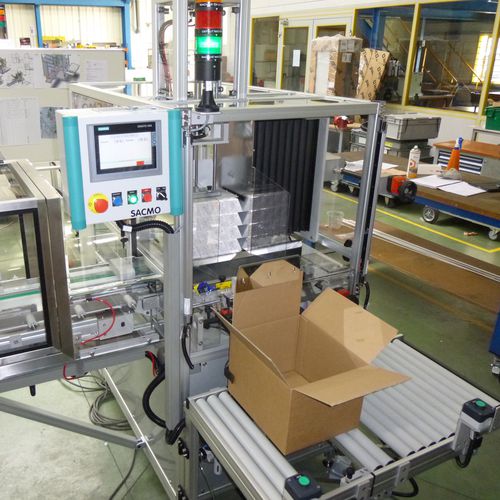 Seitlicher Kartonpacker - SACMO - halbautomatisch / für Pakete / für Karton