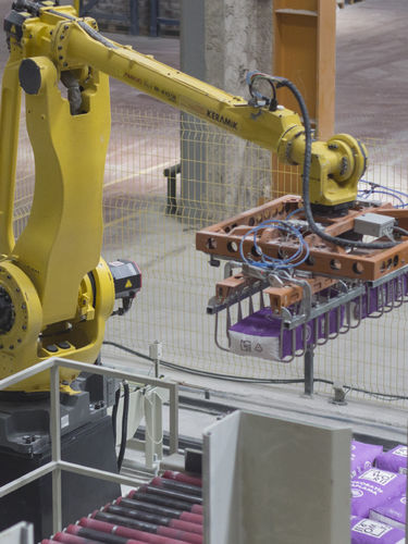 Pick-and-Place-Roboterzelle - Keramik Makina Sanayi ve Ticaret A.Ş