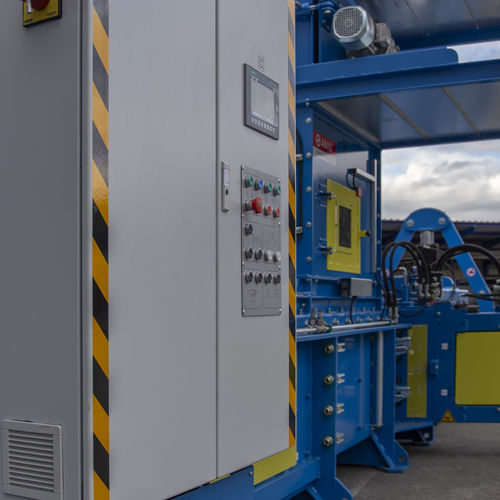 Dreiphasiger AC-Umrichter - Variable Frequency controlled drive - ANIS TREND d.o.o. - für Förderanlagen / für Maschinen