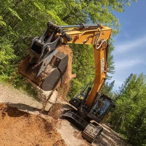 Mittelgroßer Bagger - CX300E - Case - auf Raupen / Diesel