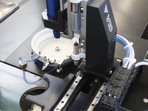 Verschraubungsanlage für die Gangkontrolle - CLAvissage  - CLA Clinical Laboratory Automation SA - automatisch / für Schraubmontage