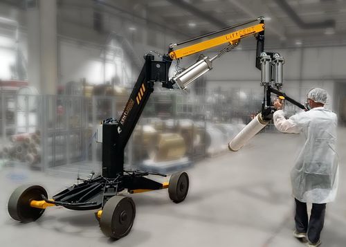 Gelenkarm-Manipulatorarm - LiftCENT M - Centurion - pneumatisch / mit Greifsystem / Umschlag