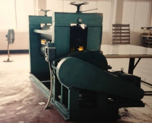 Kalander - E800CC - Ningbo Sunwell Sealing Materials Co., Ltd