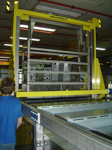 Ultraschall-Reinigungsanlage - PLURITANK - NOVATEC srl - Surface Finishing Technology - Tauch / automatisch / medizinisch