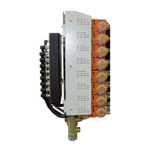 Wasserverteilerblock - integrat direct - technotrans solutions GmbH - für Wärmeregulierungskreis