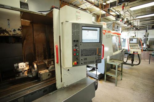 Spanende Bearbeitung: Fräsen / Kunststoff - LARM a.s. - für Automobilanwendungen / CNC / 5-Achs